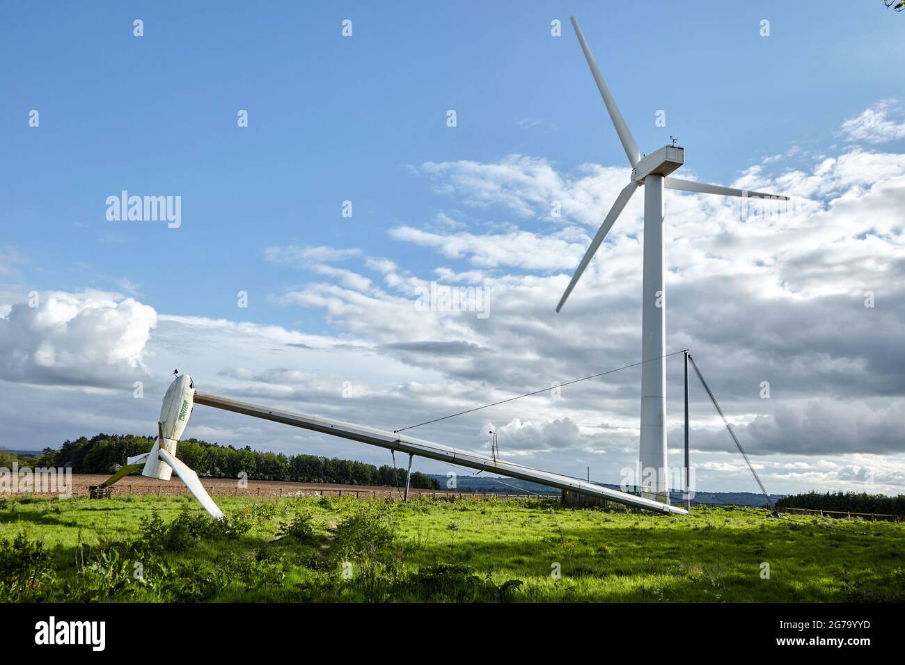 Aerogenerador en tierra fotografías e imágenes de alta resolución Alamy