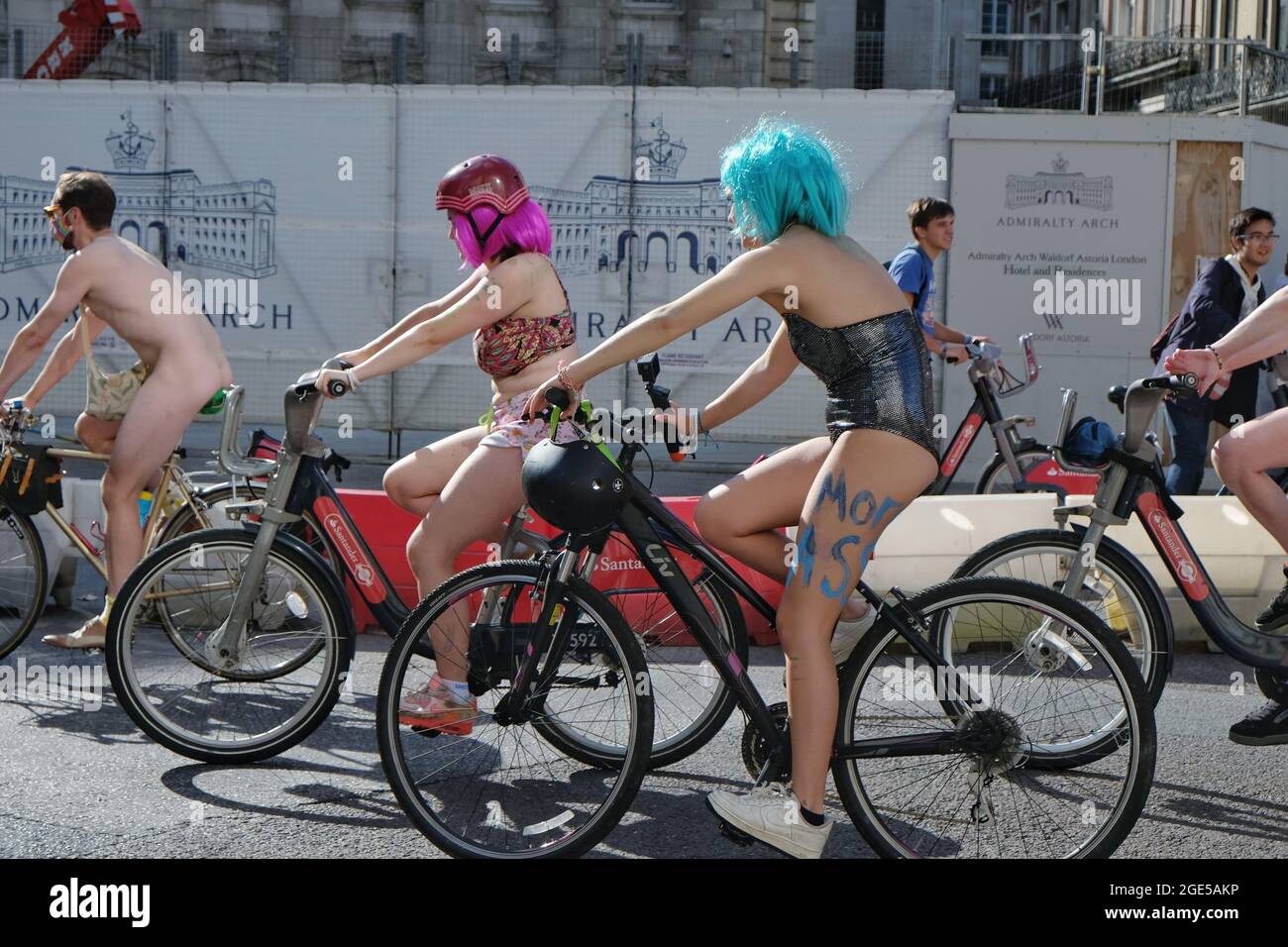 Londres Reino Unido Los Participantes De World Naked Bike Ride