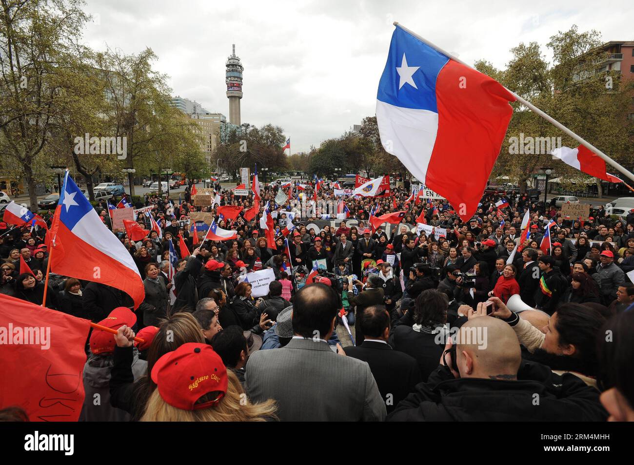 Letra s mayuscula i fotografías e imágenes de alta resolución Alamy