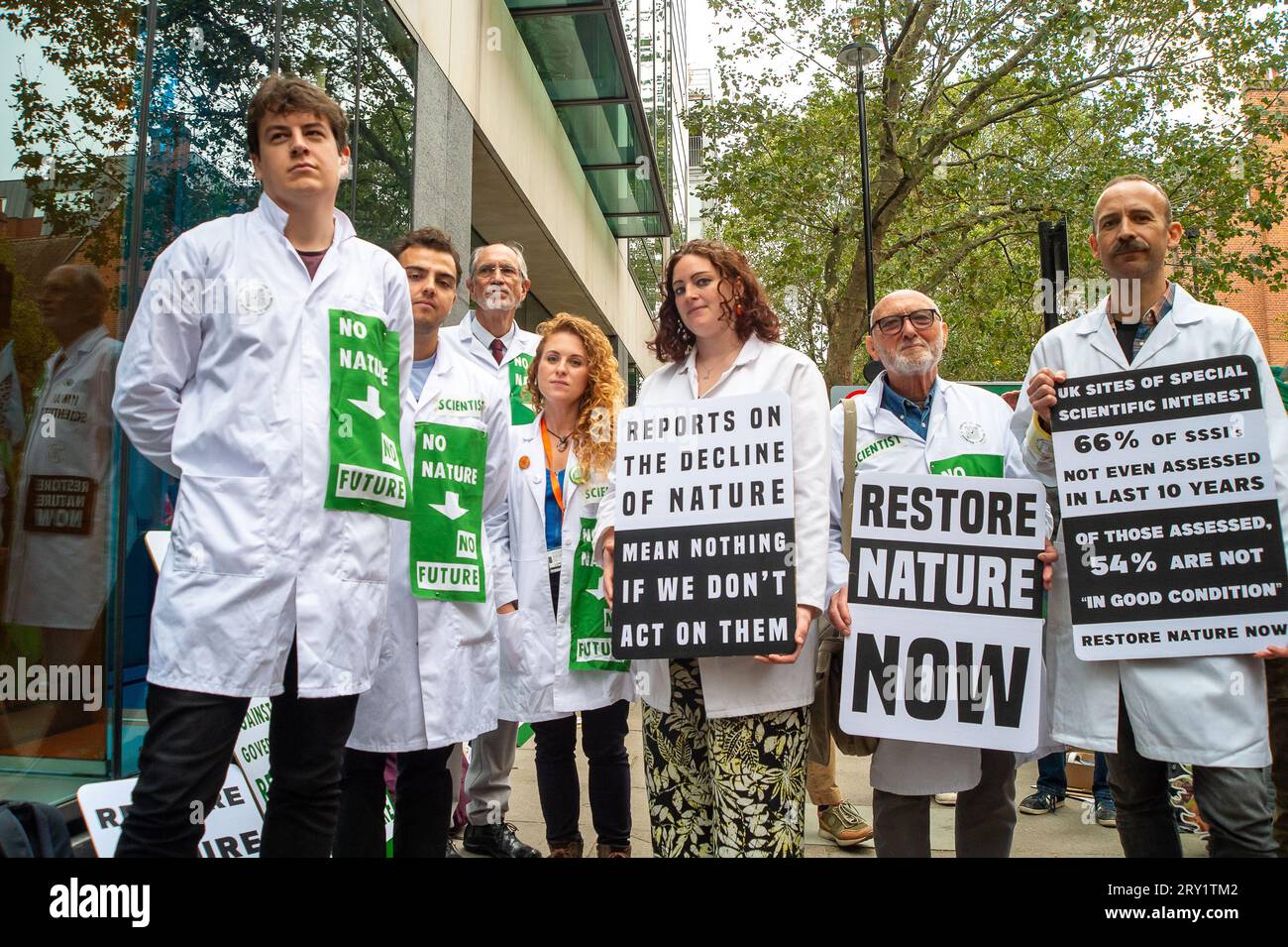 Londres Reino Unido De Septiembre De Manifestantes De M S