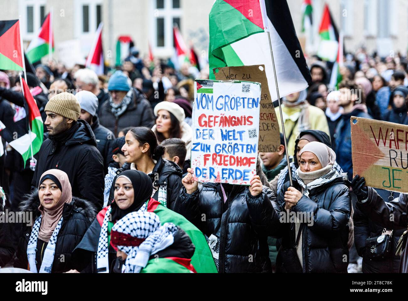 Pro Palästinensische Demo en Berlín ca 4000 Menschen nahmen am 18 11