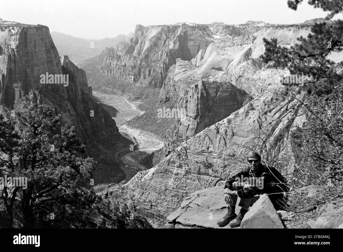 Zwischenstation Am Aussichtspunkt Des Zion Canyon Im Zion Nationalpark