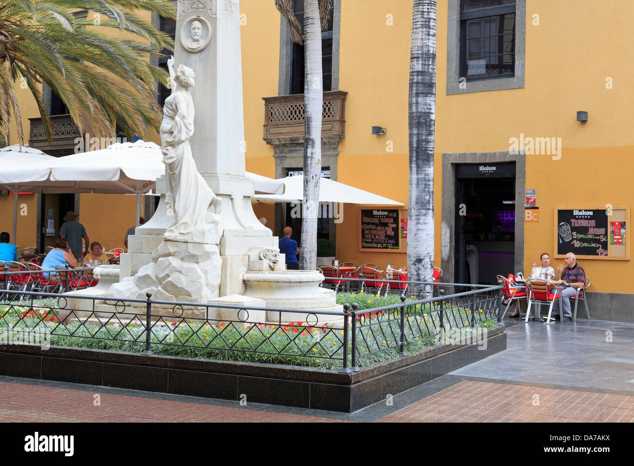 Plaza Hurtado Mendoza En El Barrio De Vegueta La Ciudad De Las Palmas