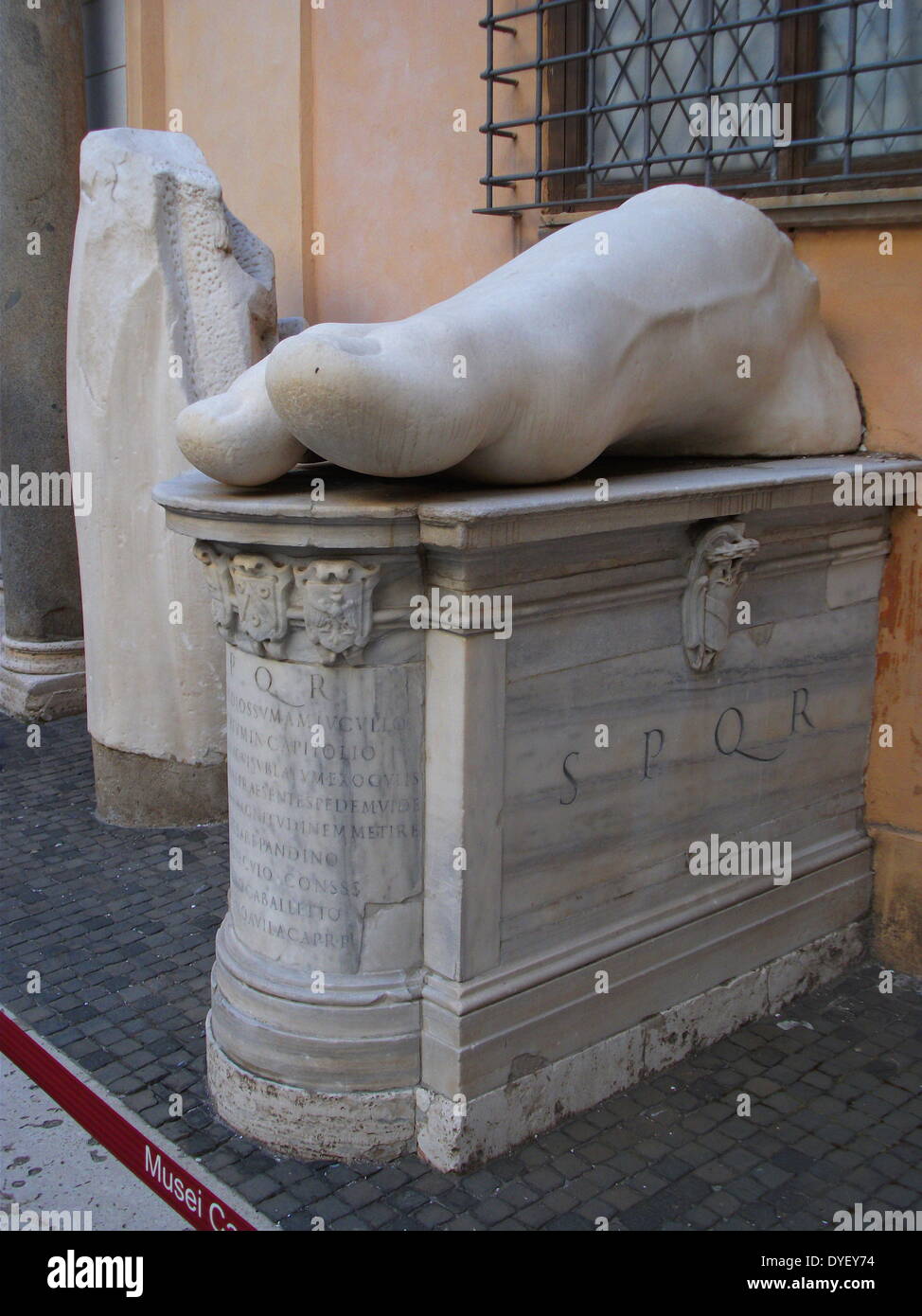 Detalle Del Coloso De Constantino Una Estatua Acrolithic Que Una Vez