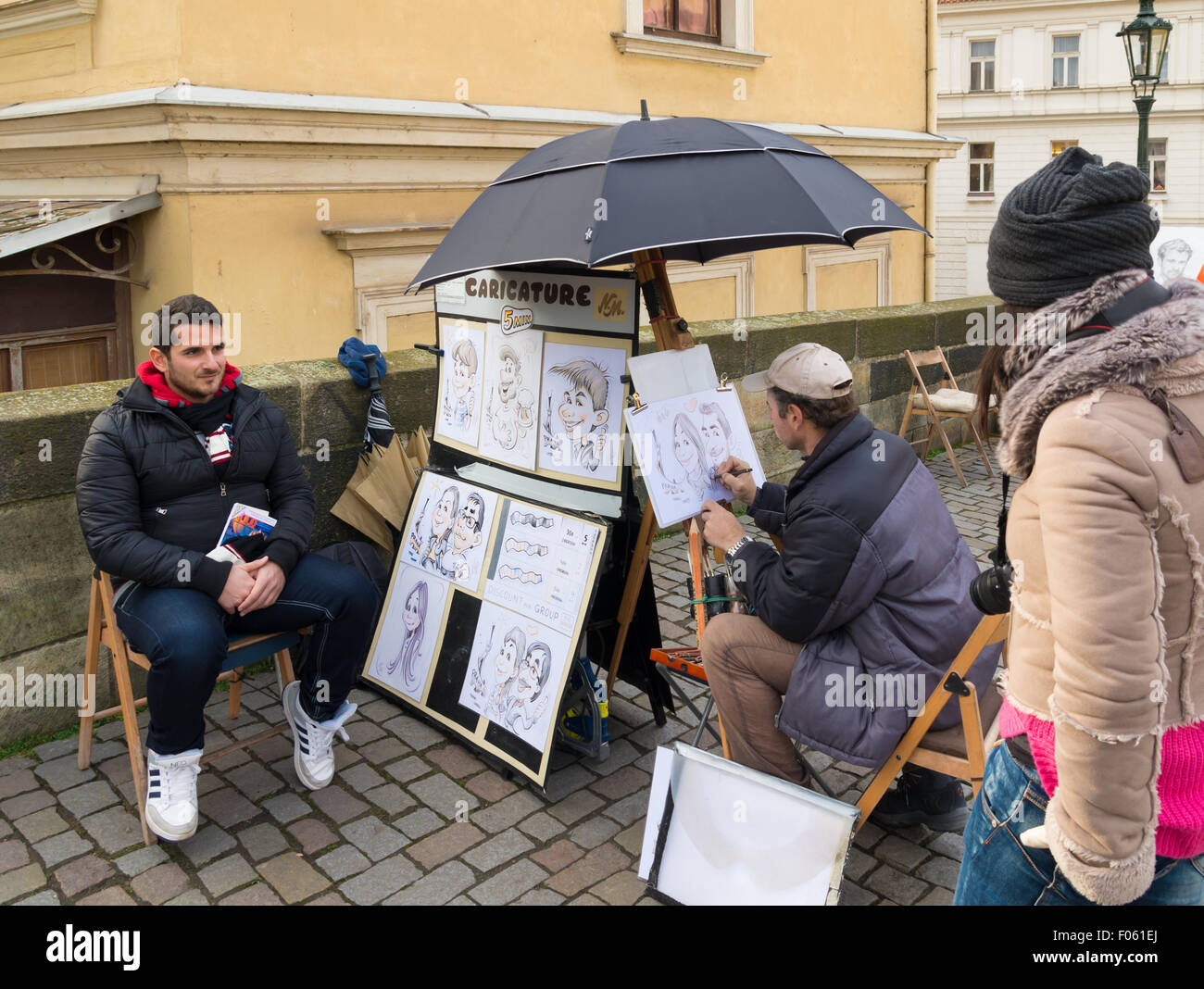 Artista Desconocido Dibujando Una Caricatura De Un Turista Desconocido