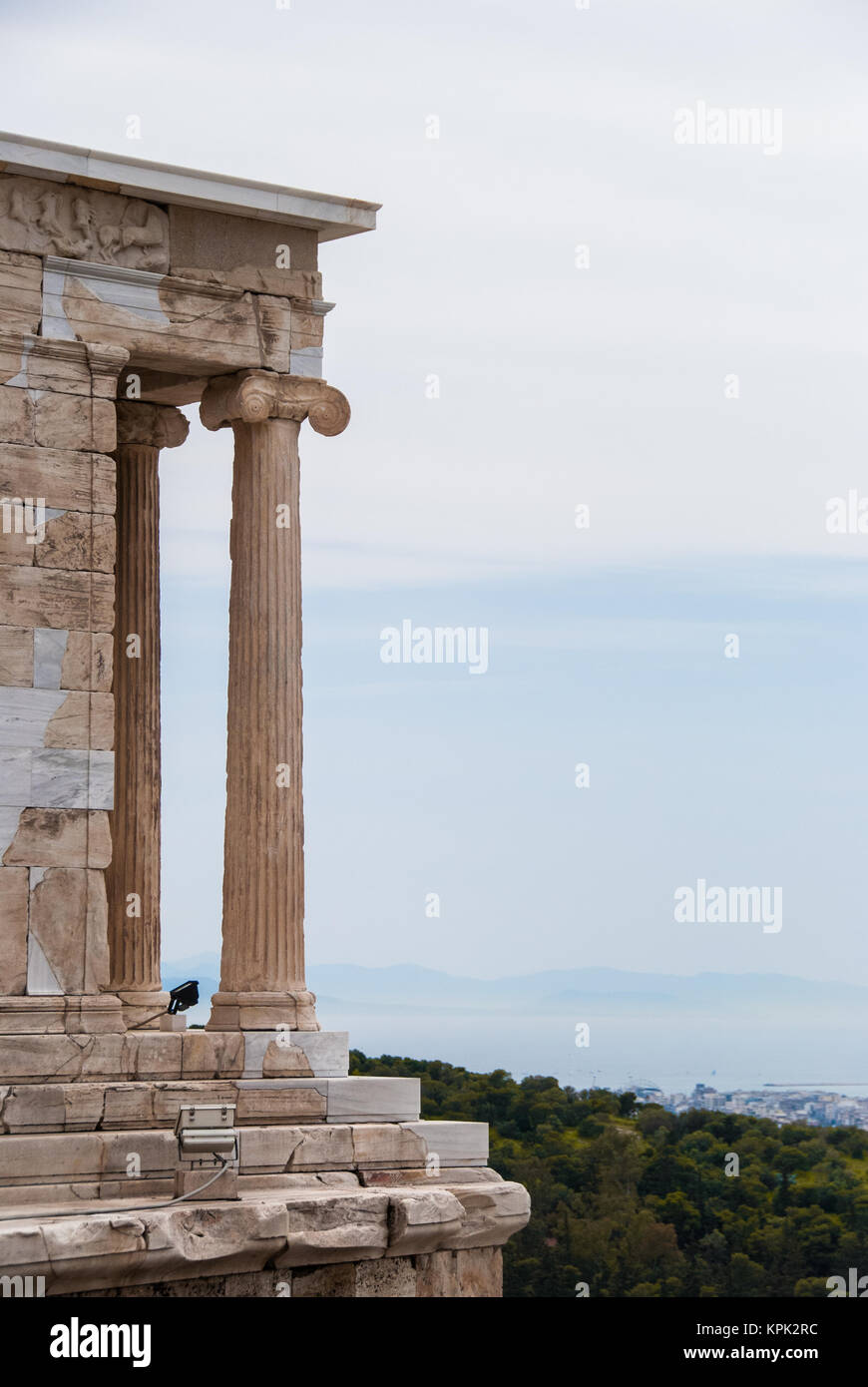 El Templo De Atenea Nike Apteros En La Acr Polis De Atenas Grecia