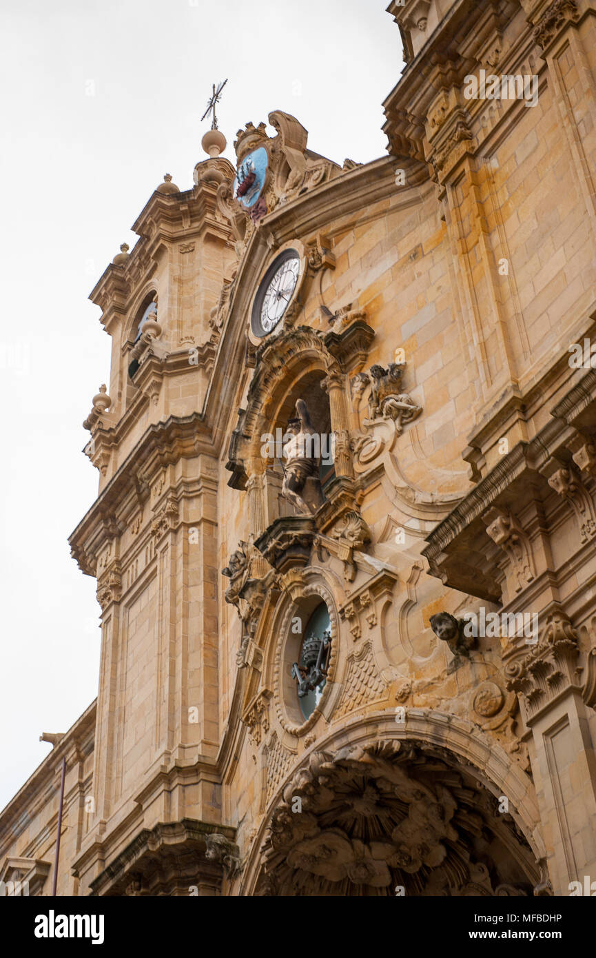 Basílica de Santa María del Coro de estilo barroco iglesia parroquial