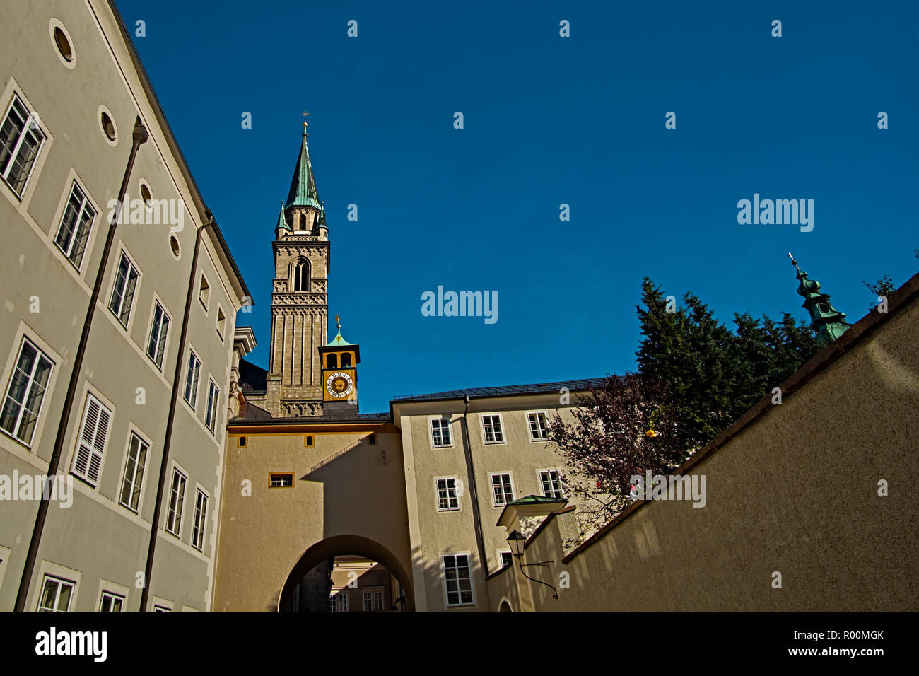 La Catedral De Salzburgo O Salzburger Dom Es El Siglo Xvii Barroco De