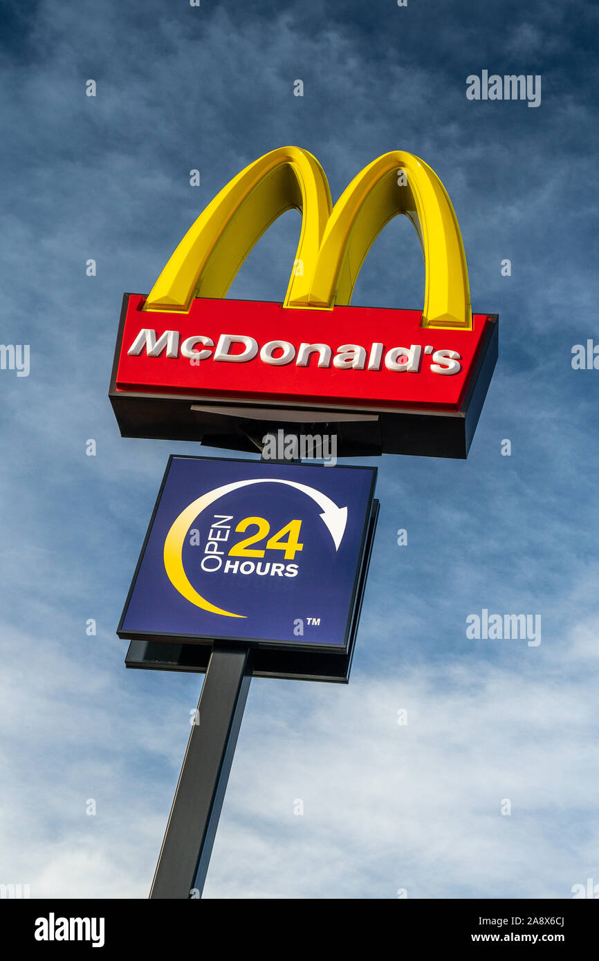 Mcdonalds Signe Symbole Logo Banque De Photographies Et Dimages