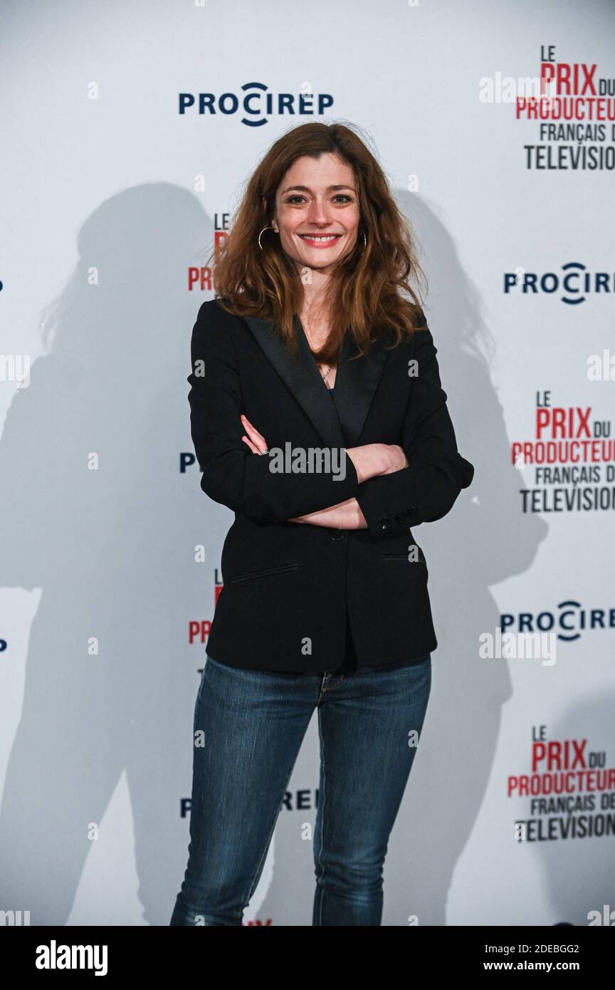 Gaela Le Devehat Assistent Au Prix Du Producteur Fran Ais De Television Au Trianon A Paris