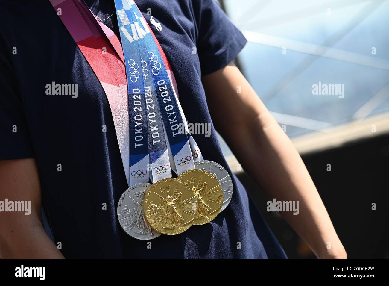 La Nageuse Am Ricaine Katie Ledecky Porte Ses Deux M Dailles D Or Et