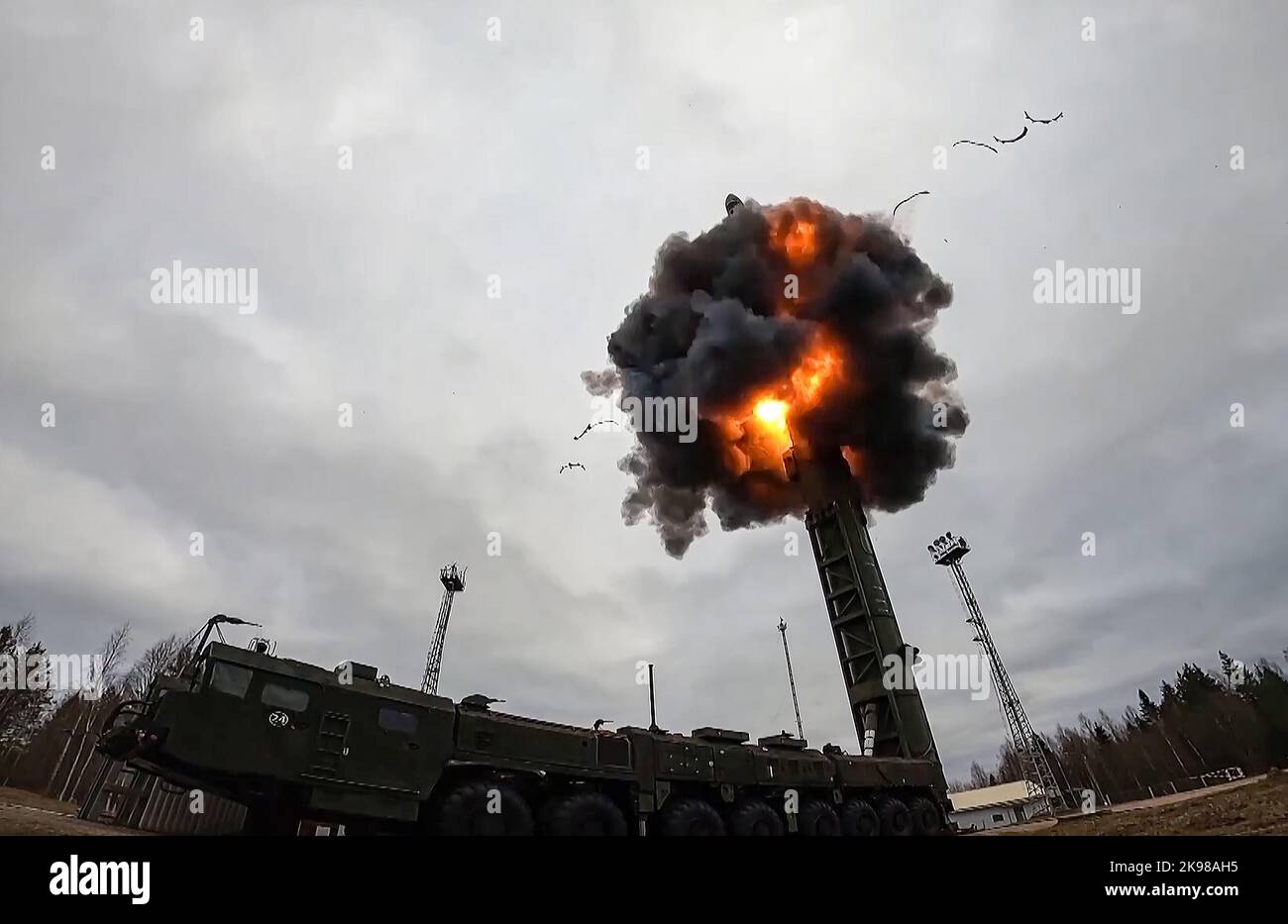 Un Missile Balistique Intercontinental De Yars Est Mis L Essai Dans