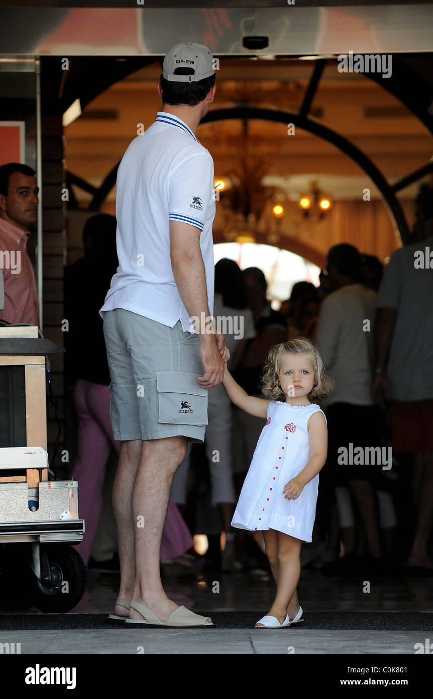 Le Prince Felipe Et La Princesse Leonor La Famille Royale Espagnole