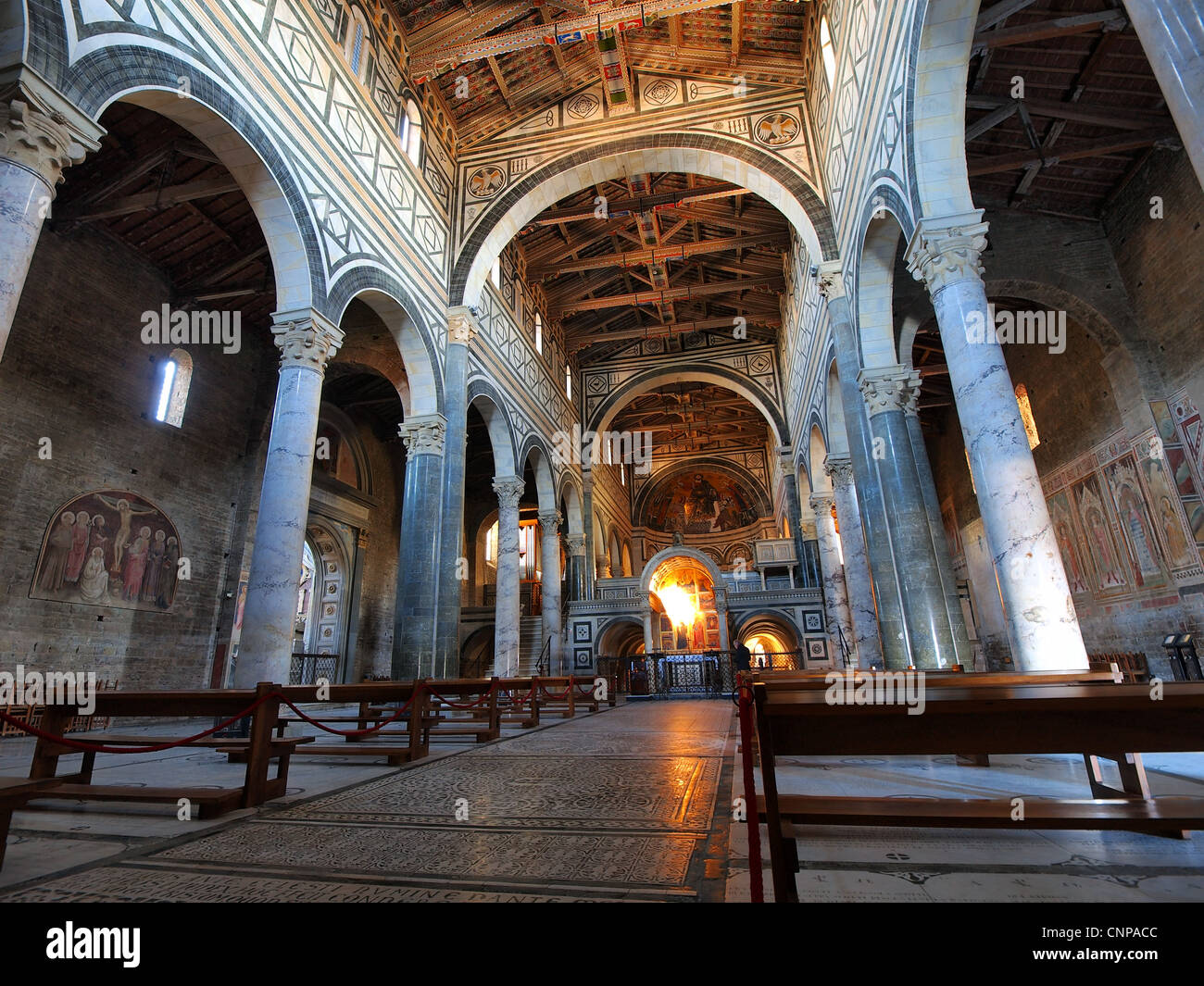 Baslica Di San Salvatore Al Monte Banque De Photographies Et Dimages