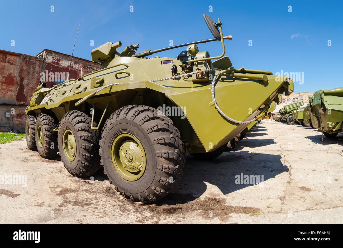 L armée russe BTR 82 véhicule blindé à roues de transport de troupe