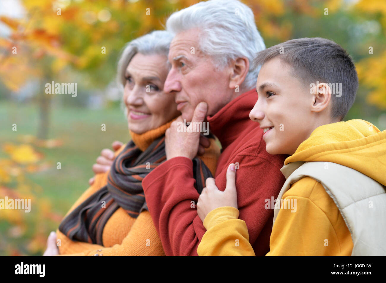 Grands Parents Avec Petit Fils Banque De Photographies Et Dimages