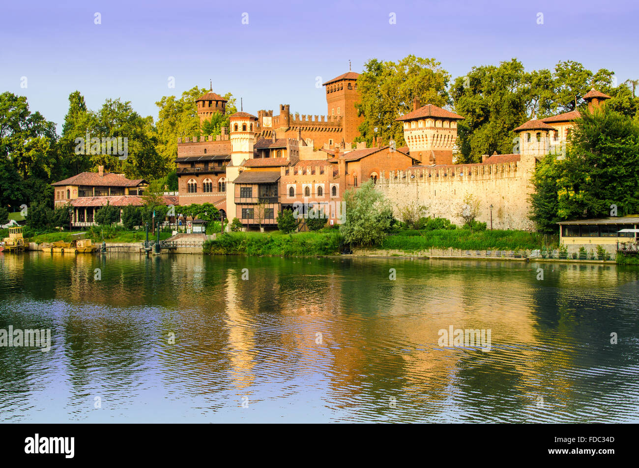 Castello Del Valentino Torino Immagini E Fotografie Stock Ad Alta