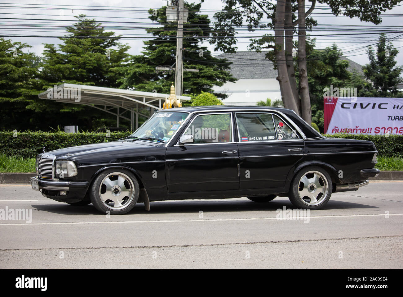 Mercedes 230e High Resolution Stock Photography And Images Alamy