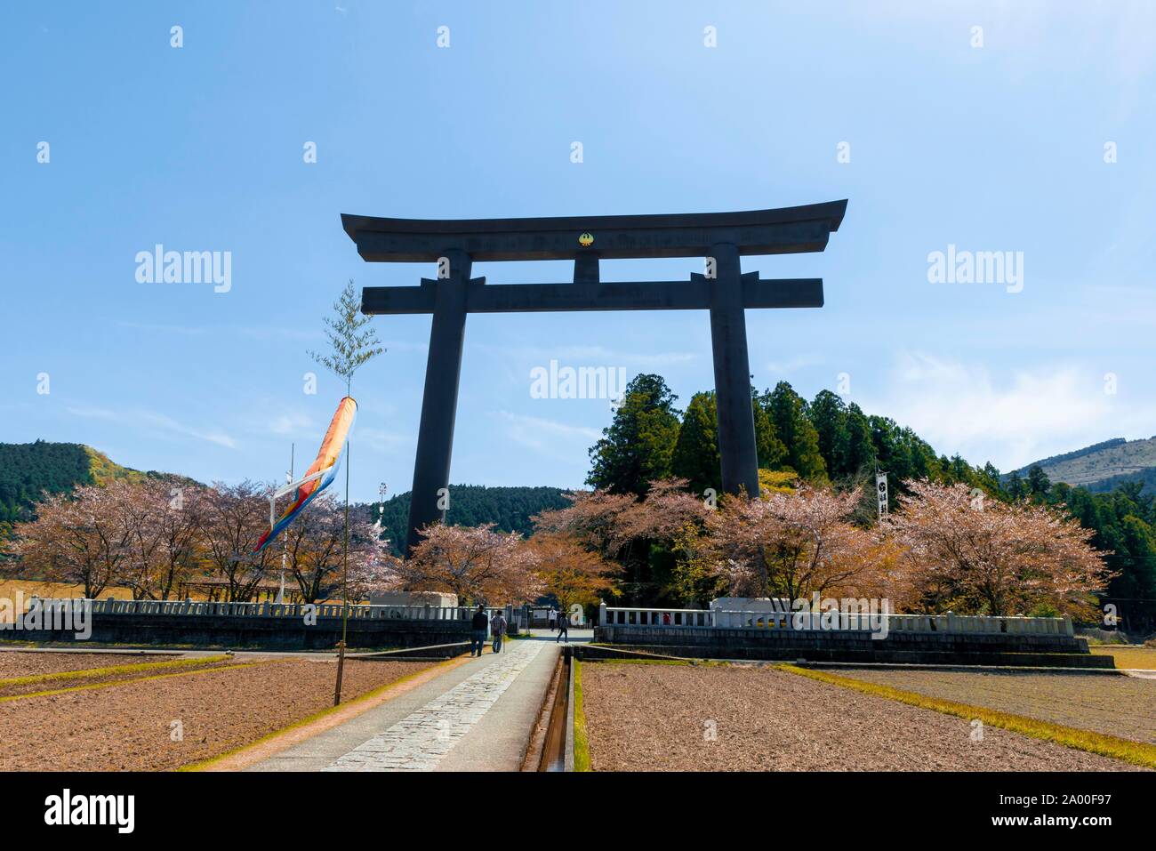 Largest Torii in the world, destination of the Kumano Kodo Pilgrimage, Hongu Oyunohara Torii Gate, also Otorii, Oyunohara Shinto Shrine, Wakayama Stock Photo