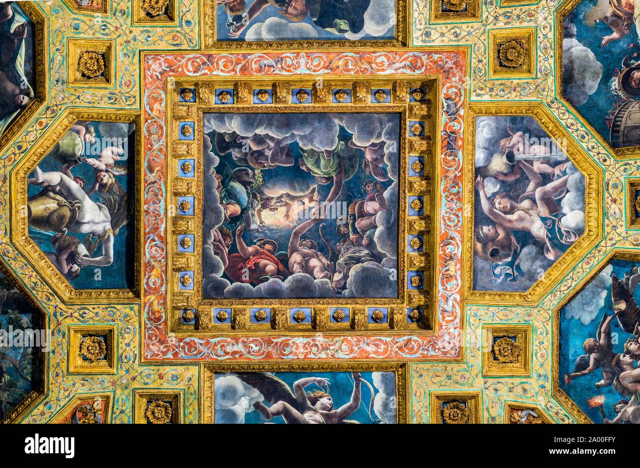 Coffered ceiling, Jupiter marries Amor and Psyche, fresco by Giulio Romano, hall of Amor and Psyche, Camera di Amore e Psiche, pleasure palace Stock Photo