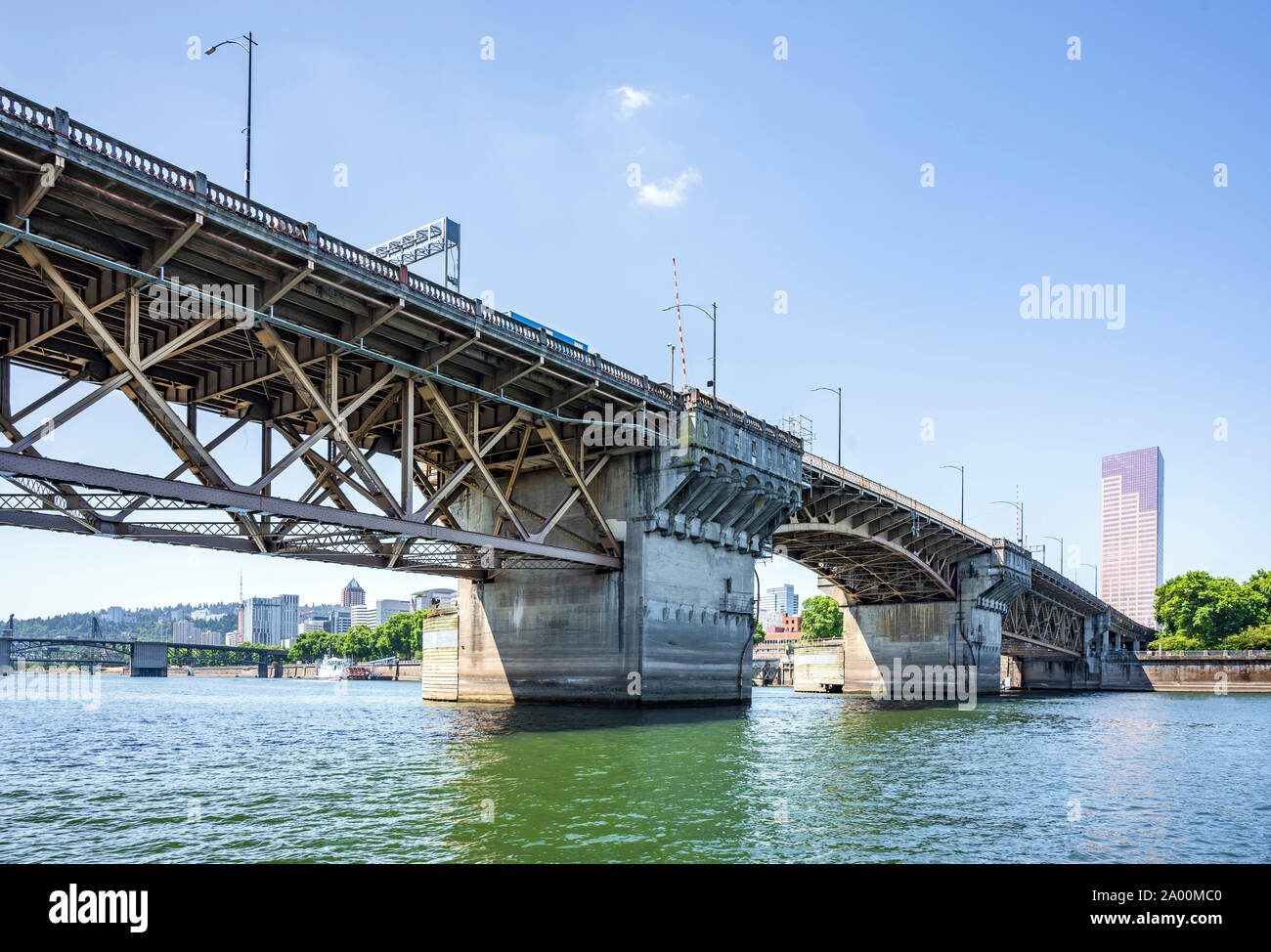 Portland road barrier hi-res stock photography and images - Alamy
