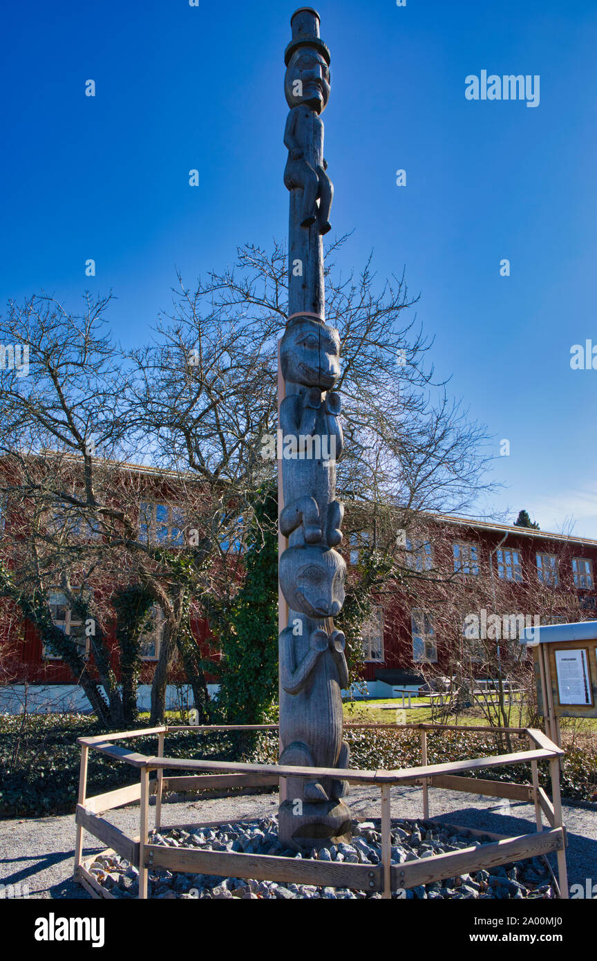 Replica of a totem pole returned to the Haisla Nation in Canada outside the Museum of Ethnography (Etnografiska Museet) Museiparken, Gardet, Stockholm Stock Photo