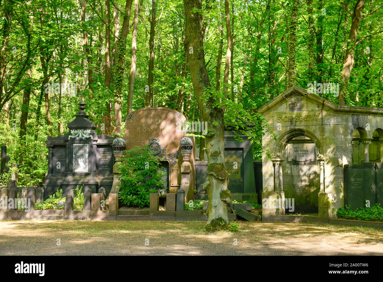 Juedischer Friedhof, Herbert-Baum-Strasse, Weissensee, Pankow, Berlin, Deutschland Stock Photo