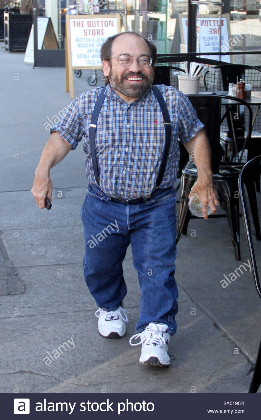 Danny Woodburn Stock Photos & Danny Woodburn Stock Images - Alamy
