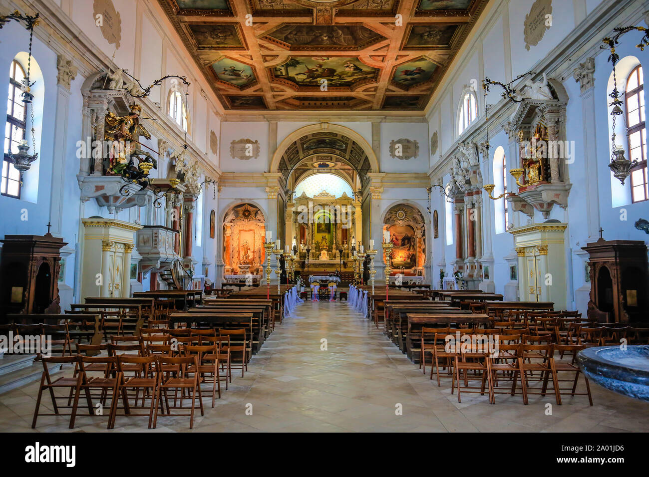 Piran, Istria, Slovenia - Interior view of St. George's Cathedral.  Piran, Istrien, Slowenien - Innenansicht der Kathedrale St. Georg. Stock Photo