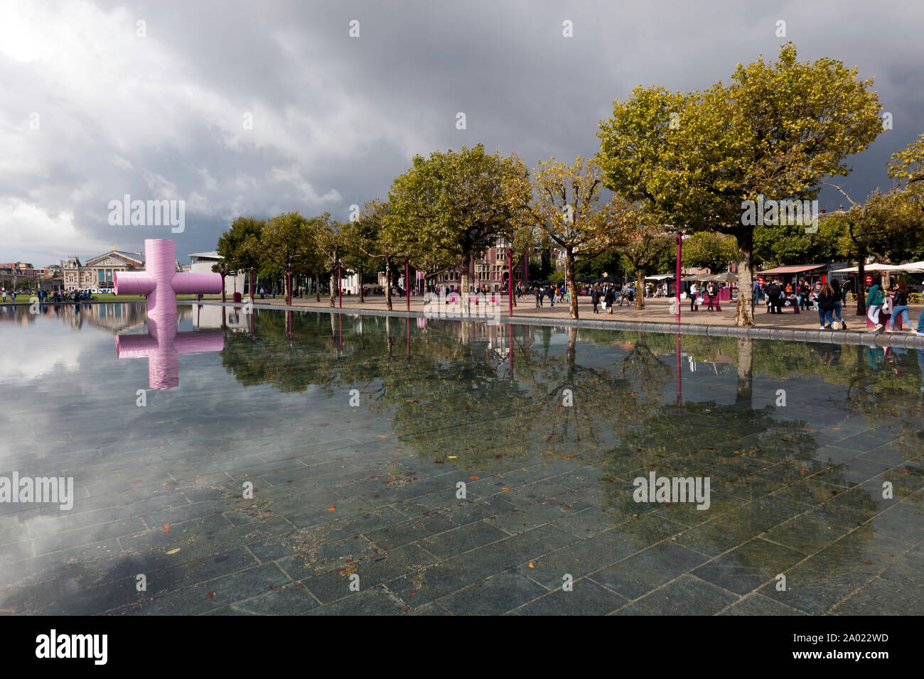 Wide-angle view of the reflection pool at the Rijksmuseum, Amsterdam Stock Photo