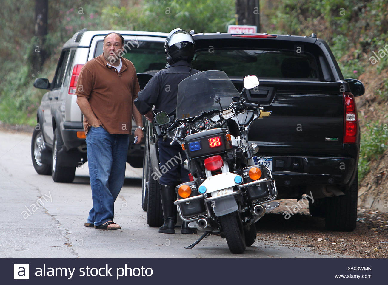 Beverly Hills Ca James Gandolfini Gets Pulled Over In Laurel Canyon This Morning For Talking On His Cell Phone And Running A Stop Sign Even Tony Soprano Can T Escape The Long