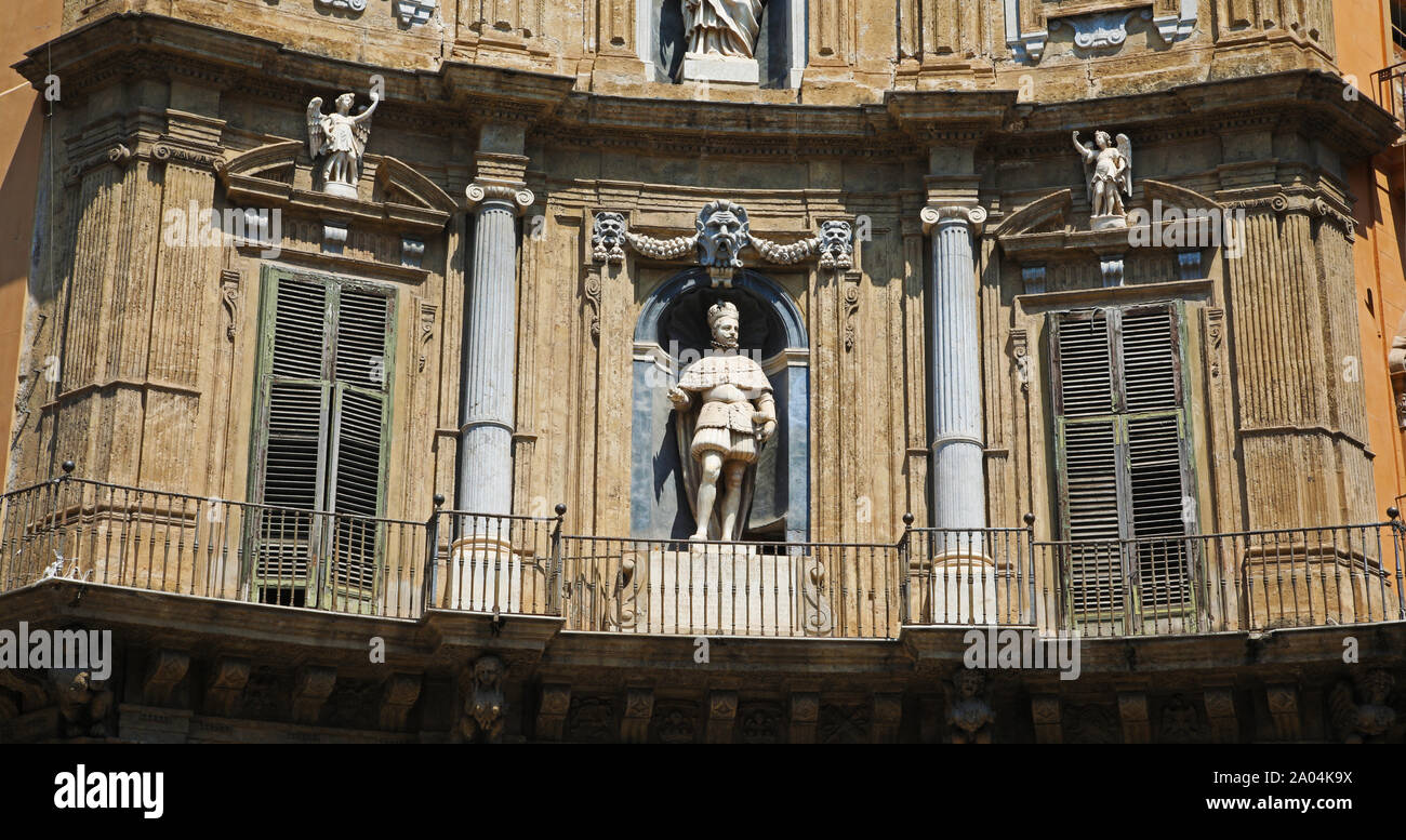 Detail from Quattro canti square in Palermo Stock Photo - Alamy
