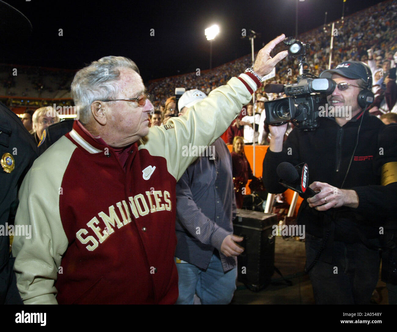 Florida State coach Bobby Bowden waves to the crowd following the Seminole's 38-34 victory over the Gators Saturday, November 29, 2003, at Ben Hill Griffen Stadium in Gainesville, Florida. Stock Photo