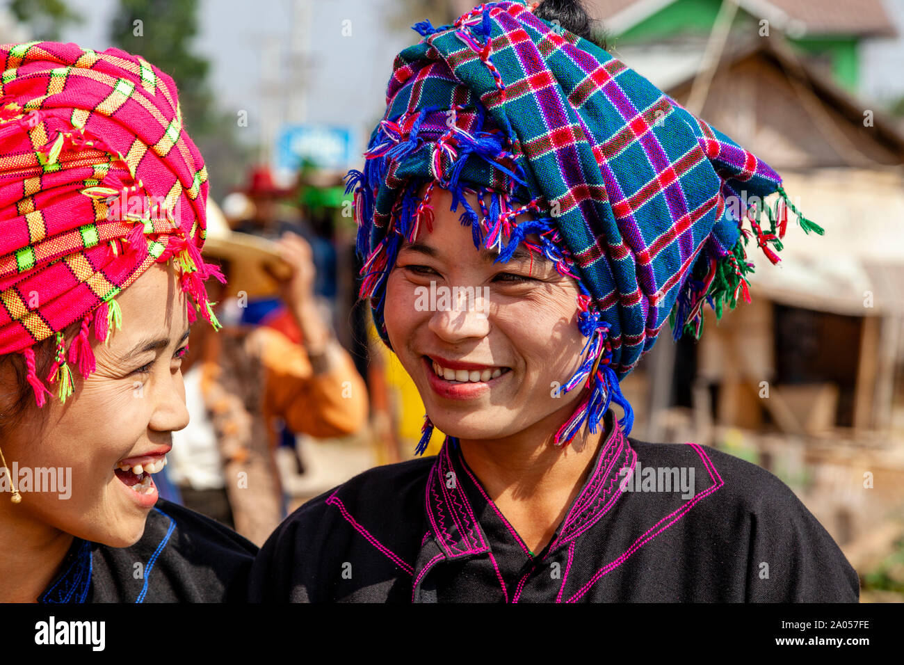 Young Women From The Pa’O Ethnic Group, Indein Market, Inle Lake, Myanmar Stock Photo