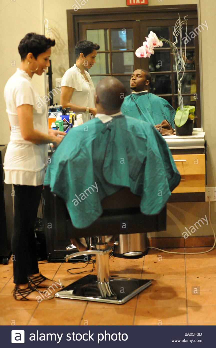Los Angeles Ca Reggie Bush Seems To Be Doing Fine Without Kim