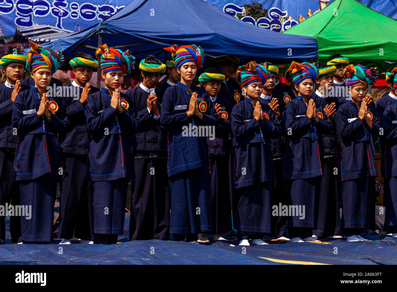 Young People From The Pa’O Ethnic Group Perform A Traditional Dance At The Kakku Pagoda Festival, Taunggyi, Shan State, Myanmar. Stock Photo