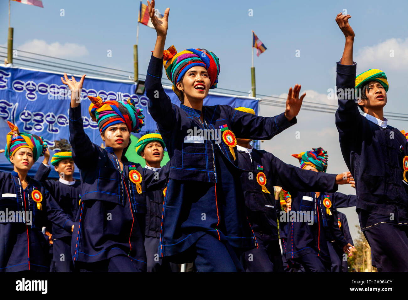 Young People From The Pa’O Ethnic Group Perform A Traditional Dance At The Kakku Pagoda Festival, Taunggyi, Shan State, Myanmar. Stock Photo