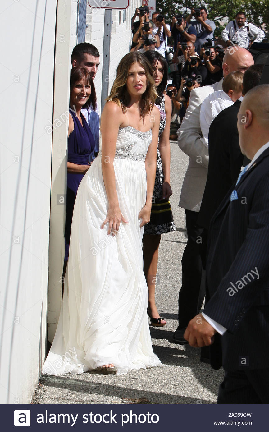 Beverly Hills Ca Actor Mark Wahlberg And Longtime Girlfriend