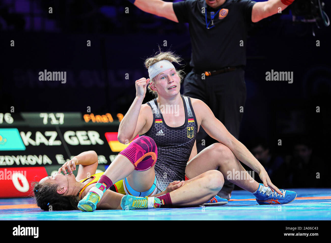 Women Wrestling Freestyle High Resolution Stock Photography and Images