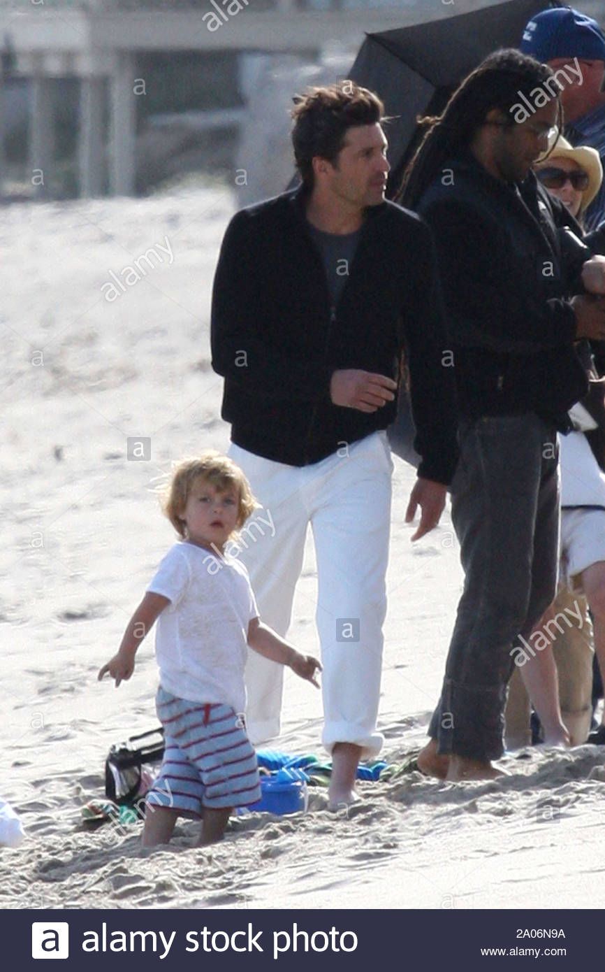 Malibu Ca Part 2 Grey S Anatomy Star Patrick Dempsey Takes A Moment And Takes In The Cool Breeze From The Pacific Ocean With His Wife Jillian Fink And Three Children