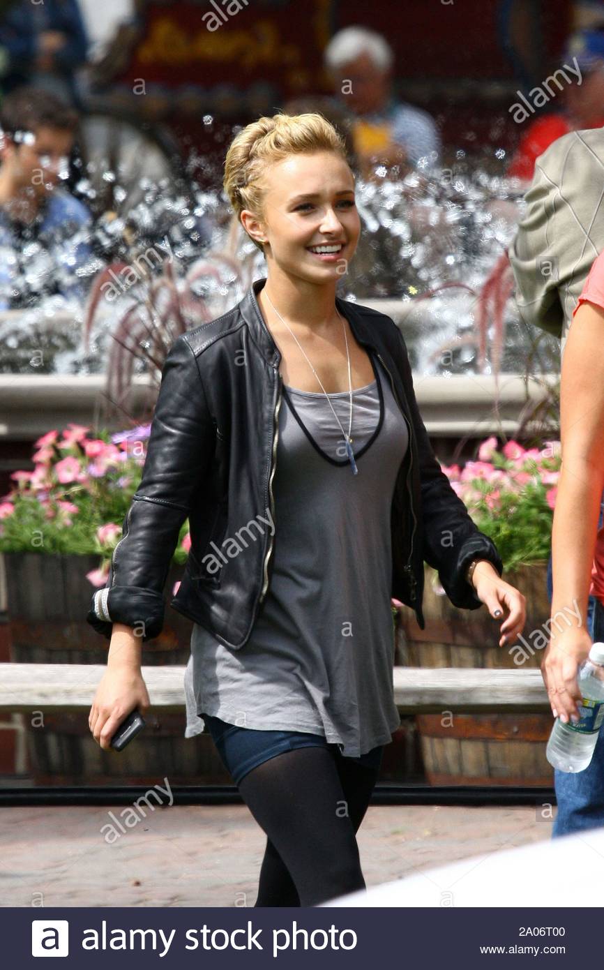 Hayden Panettiere Short Hair Stock Photos Hayden Panettiere