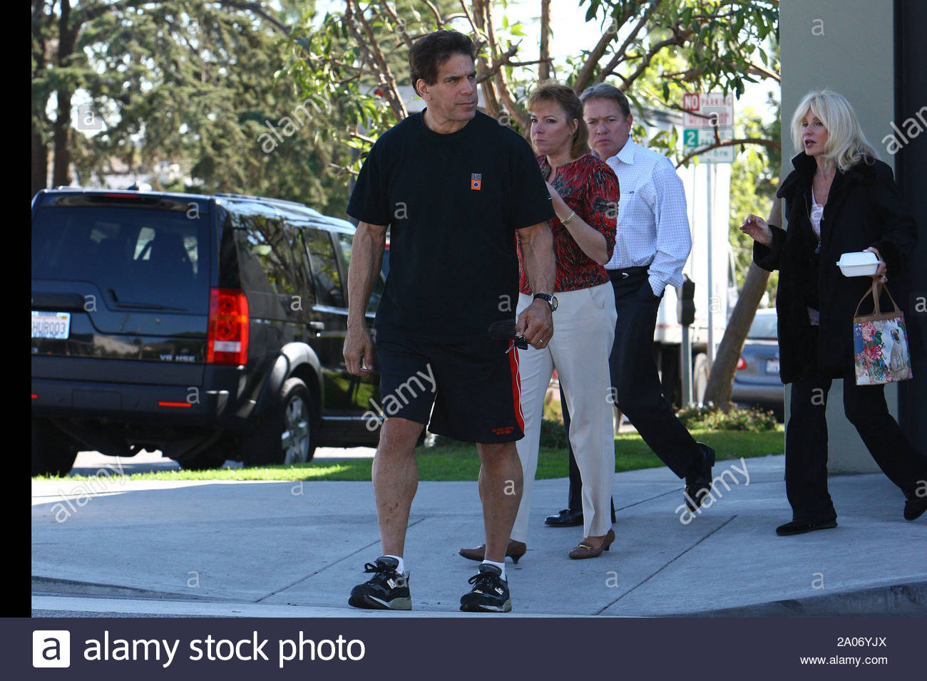 Santa Monica Ca The Original Hulk Lou Ferrigno And Wife Images, Photos, Reviews