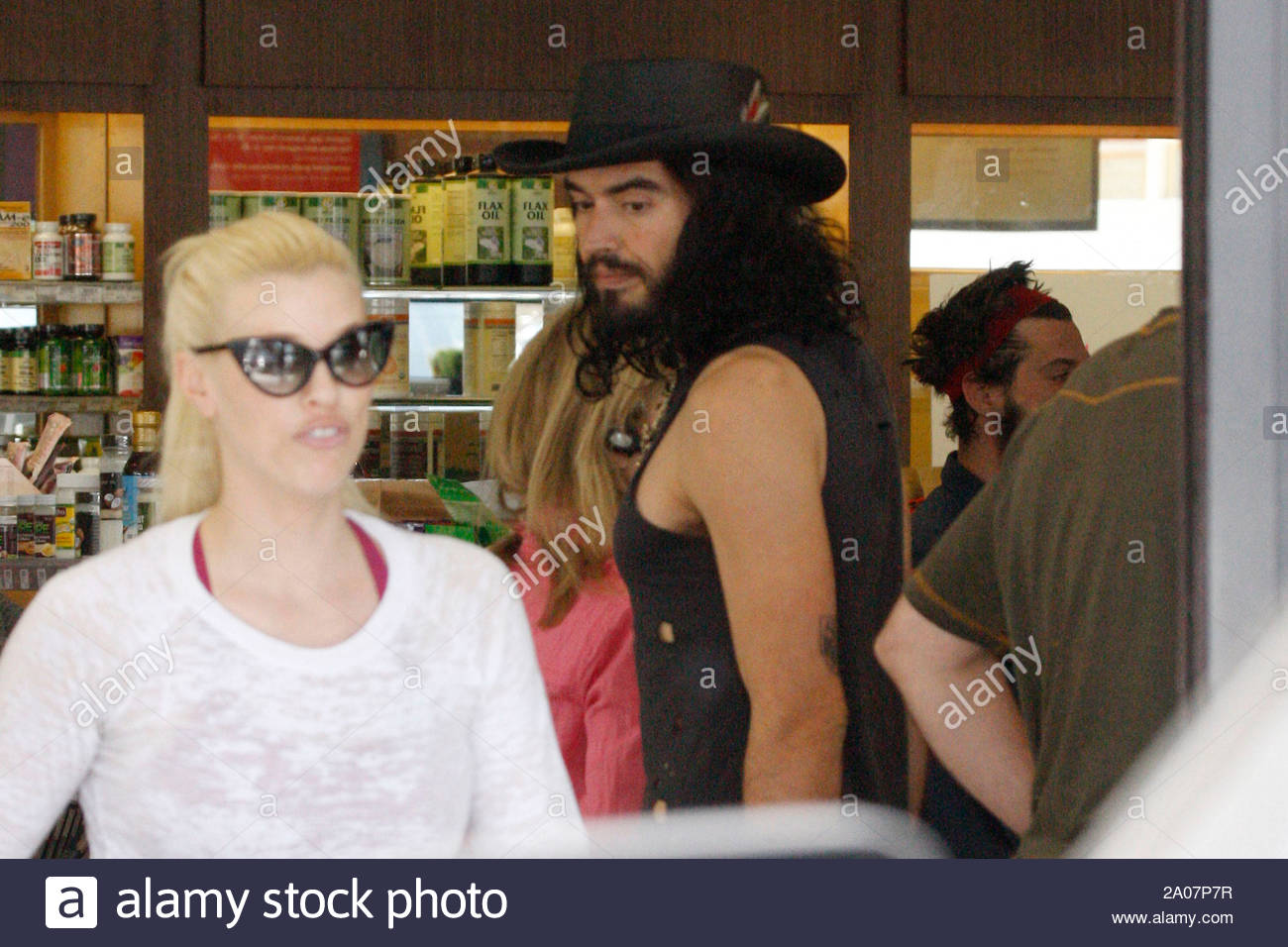 West Hollywood Ca Russell Brand Keeps Healthy By Shopping At