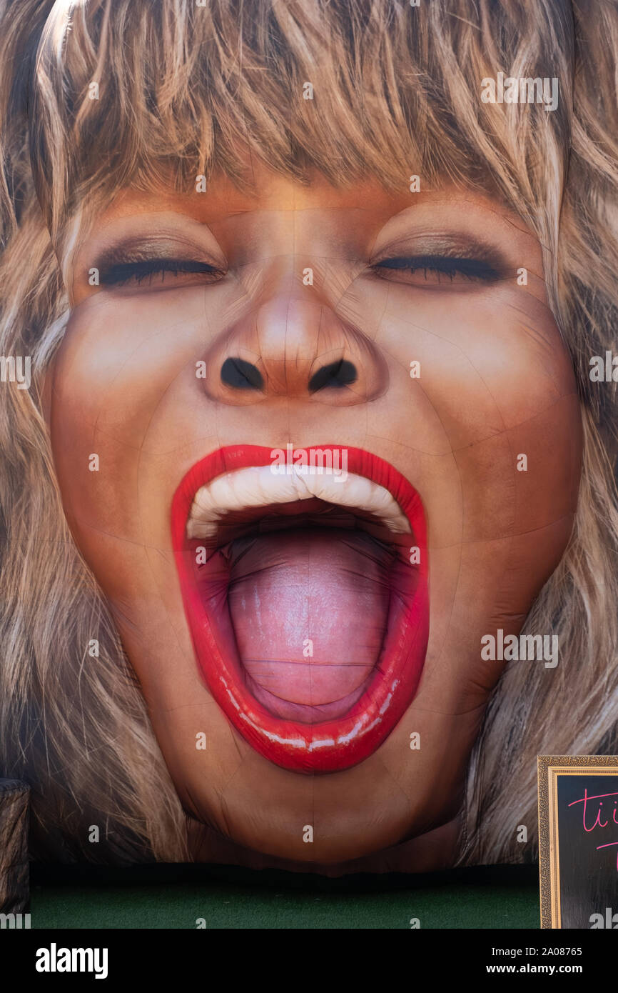 Tina Turner Karaoke, Dreamland Amusement Park, Margate, UK Stock Photo Alamy