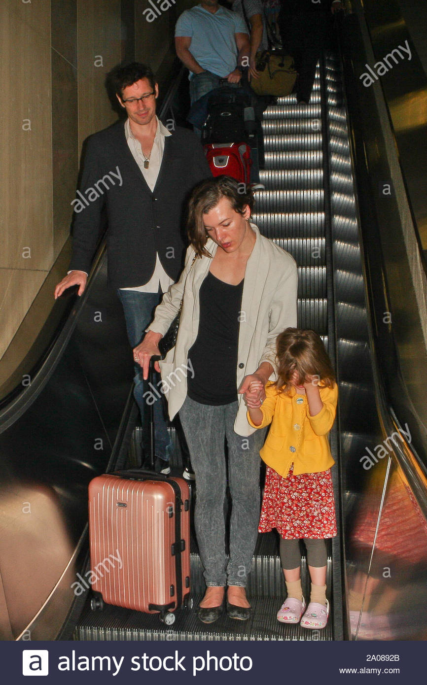 Los Angeles Ca Actress Milla Jovovich Her Husband Paul