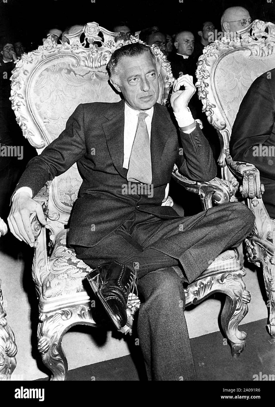 1970, Torino, Italy: Industrialist GIANNI AGNELLI President and founder of Fiat the Italian motor car company, c1970. In 1970, Fiat Automobiles employed more than 100,000 in Italy when its production reached the highest number, 1.4 million cars, in that country. Credit: Globe Photos/ZUMAPRESS.com/Alamy Live News Stock Photo