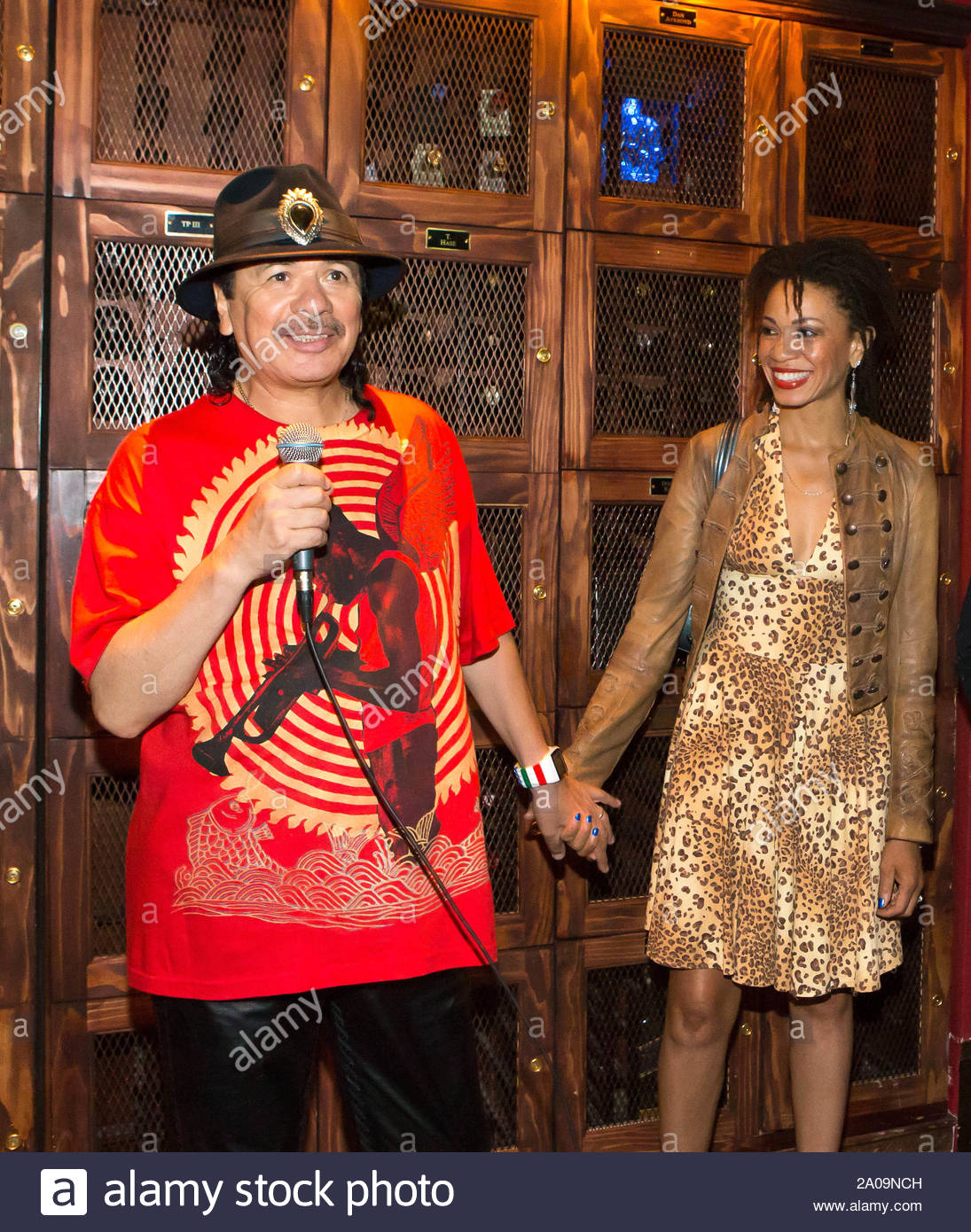Las Vegas Nv Carlos Santana Kicks Off Fall Residency