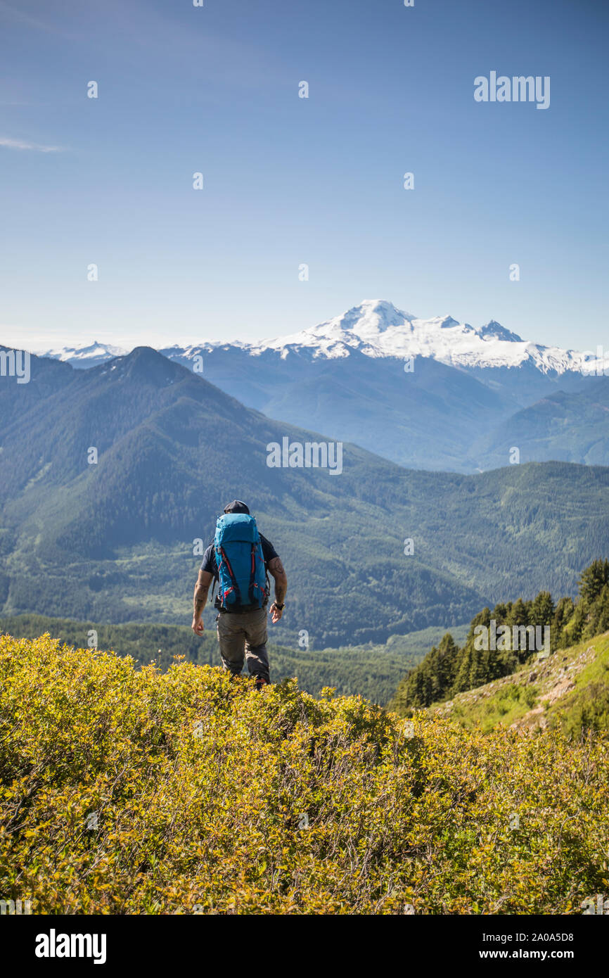 Hiking on Bald Mountain in the North Cascade Mountain Range Stock Photo Alamy