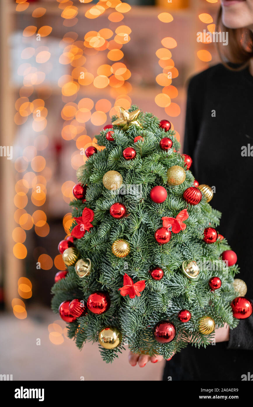 beautiful christmas arrangements
