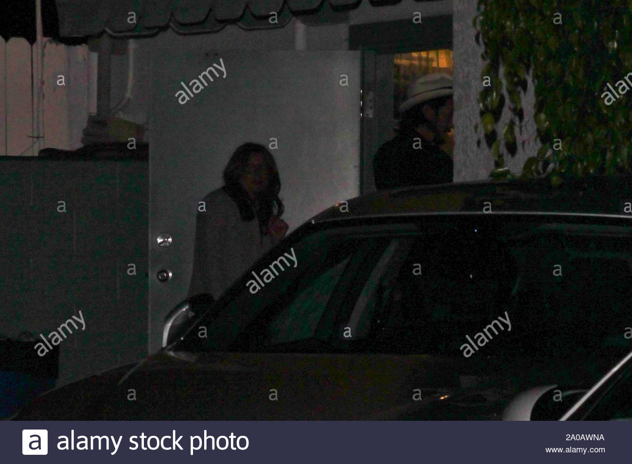 MonicaCA Kutcher on Santa takes Kunis out Ashton Mila f6ybvY7g